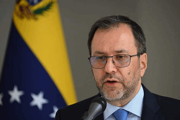 Le Venezuela rejette l'étiquette américaine de 'terroriste' sur le 'non-existant' Cartel de los Soles