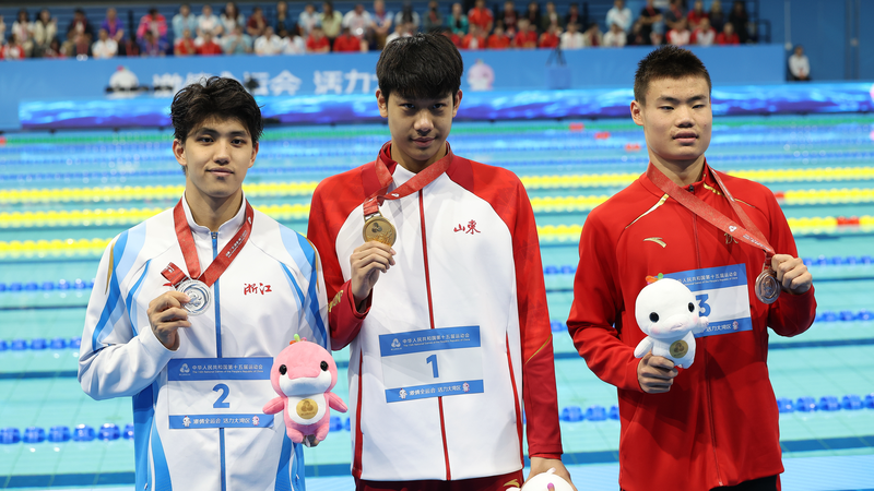 Zhang_Zhanshuo_du_Shandong_domine_le_1500m_nage_libre_aux_Jeux_Nationaux