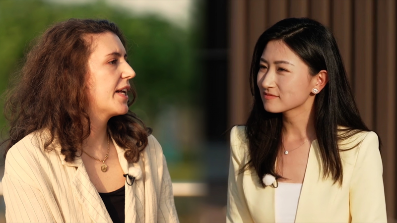 Les talents internationaux alimentent l'ouverture éducative de Hainan video poster