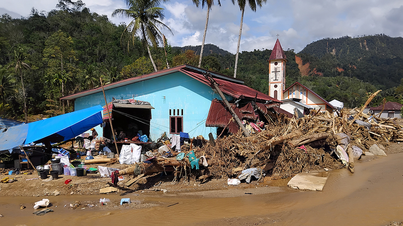 Inondations Dévastatrices en Asie : Plus de 1 200 Vies Perdues