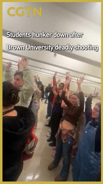 Une fusillade à l'Université Brown fait deux morts alors que les étudiants se mettent à l'abri video poster