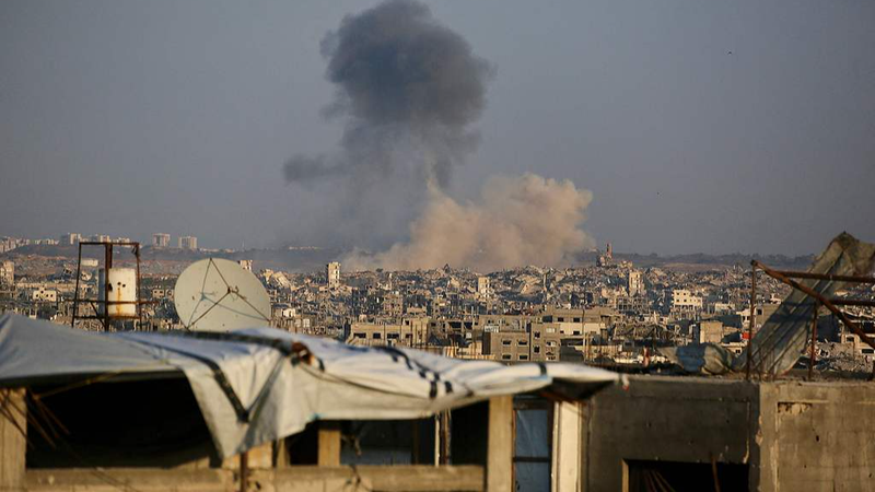 Netanyahu promet une réponse après l'explosion à Gaza alors que les pourparlers sur la prochaine phase de paix se poursuivent