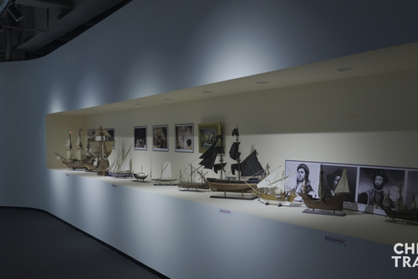 Le passé maritime de Sanya rencontre la vie moderne de la marina