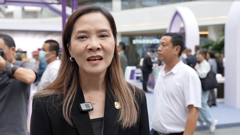 Le cinéma relie les cultures au HIIFF video poster