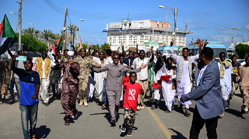 La Chine appelle à un cessez-le-feu immédiat et à des pourparlers politiques au Soudan