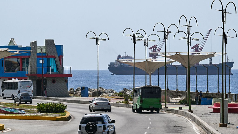 La deuxième frappe de l'amiral américain sur un bateau suspecté de trafic de drogue suscite une indignation