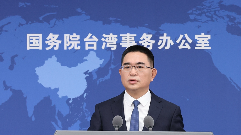 La Garde côtière du continent patrouille dans les eaux de Xiamen-Kinmen pour préserver l'ordre