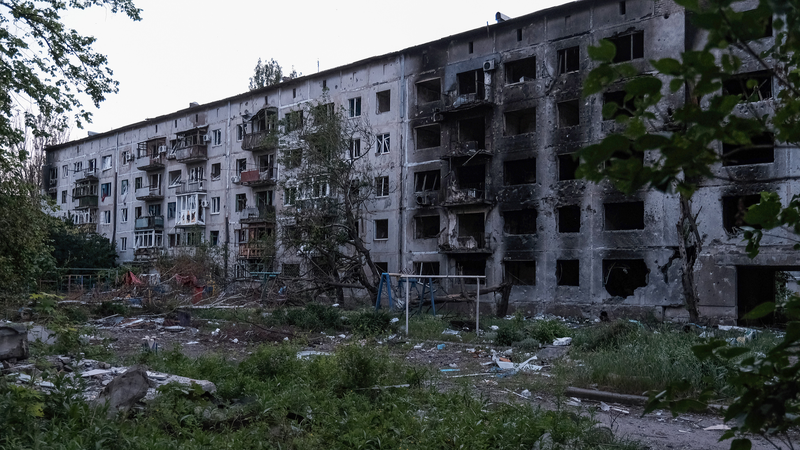 La_Russie_progresse_vers_Myrnohrad_tandis_que_l_Ukraine_tient_la_ligne__les_pourparlers_de_paix_s_intensifient