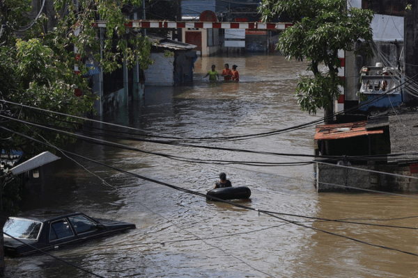 Le_nombre_de_morts_du_cyclone_au_Sri_Lanka_atteint_410