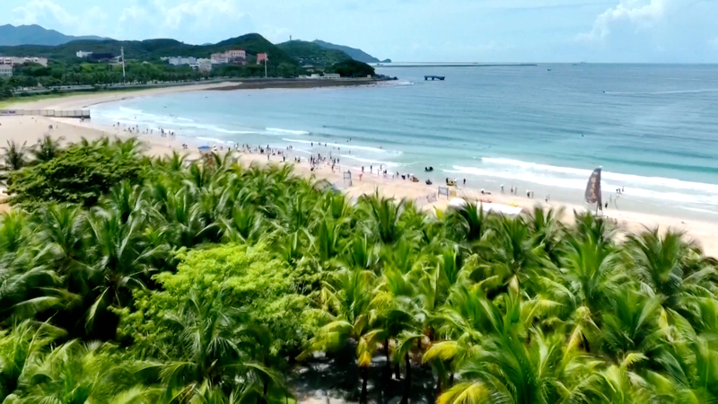 Hainan lance de nouvelles règles de tourisme pour devenir un pôle mondial video poster