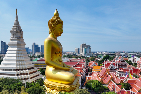 Le Pavillon de Thaïlande fait ses débuts au Festival du Film de Hainan pour le 50e anniversaire sino-thaï