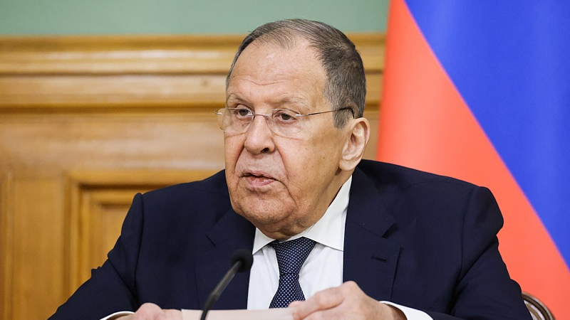 Lavrov affirme que Taïwan fait partie de la Chine, met en garde contre la militarisation du Japon
