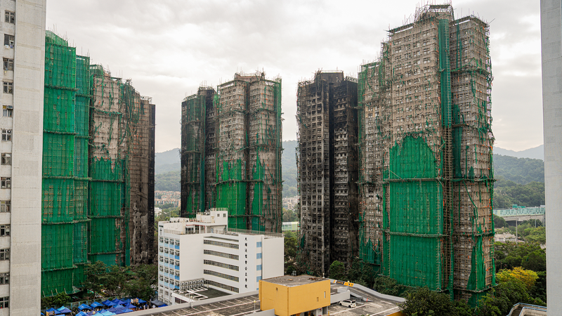 Hong Kong ordonne des vérifications urgentes de sécurité incendie après l'incendie de Wang Fuk Court