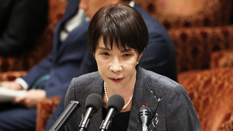 Le PM du Japon, Takaichi, s'excuse pour avoir dépassé la limite de dons