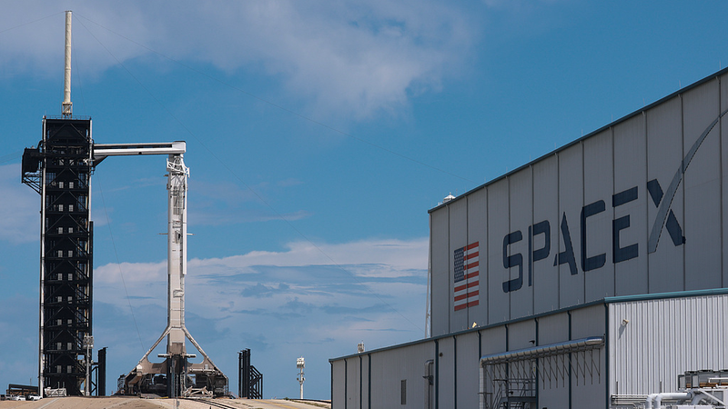 SpaceX_lance_un_autre_lot_de_satellites_Starlink video poster