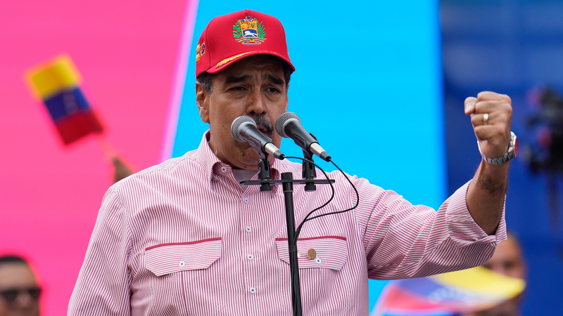 Maduro promet fidélité alors que Trump fait l'objet d'un examen pour la campagne au Venezuela