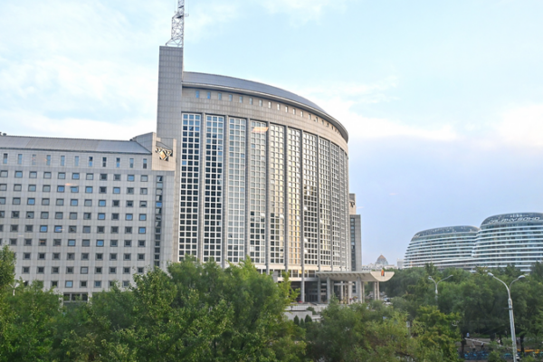 La Chine exhorte le Japon à cesser d'interférer dans les exercices militaires