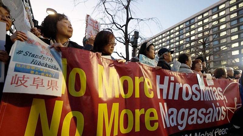 Les survivants de la bombe A condamnent les appels à l'armement nucléaire du Japon
