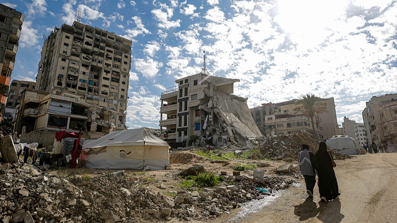 Les humanitaires de l'ONU répondent à l'appel de la Défense Civile de Gaza, coordonnent les sauvetages et préparent l'hiver