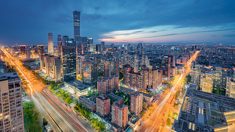 Le symposium du PCC engage des experts sur l'économie de 2025 et les perspectives de 2026