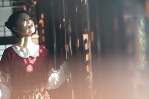 Le Pont des Cœurs : Succès Bilingue Alimenté par l'IA Connectant la Chine et l'Afrique video poster