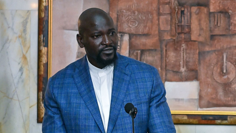 Xi Jinping félicite le nouveau président de la Guinée, Doumbouya