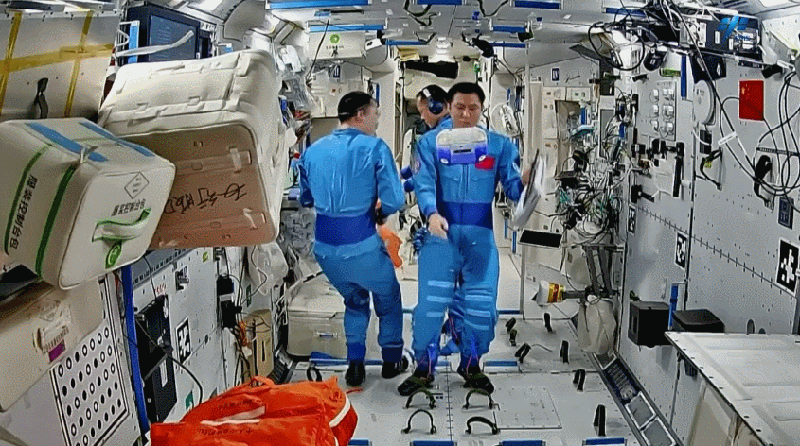 L'équipage de Shenzhou-21 fait progresser la science à bord de la station spatiale de Chine