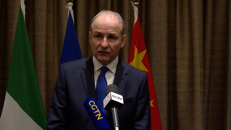 Le Premier ministre irlandais s'oppose aux tarifs douaniers, cherche à resserrer les liens lors de sa visite en Chine continentale video poster