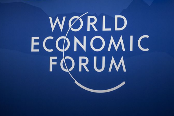 En direct de Davos : Discours spécial du vice-premier ministre He Lifeng au WEF video poster