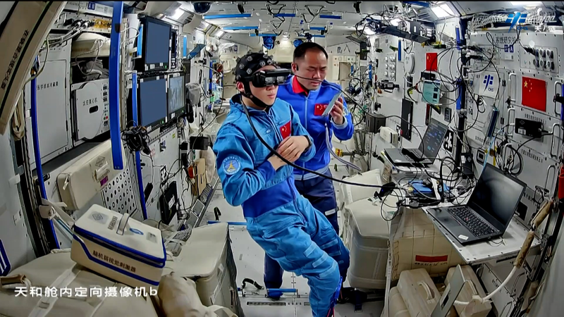 Exercices d'incendie et 'contrôle mental' : La vie sur la station spatiale chinoise