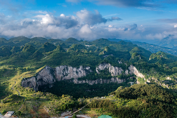 Le Géoparc de Xingwen du Sichuan brille au Gala du Festival du Printemps 2026 video poster