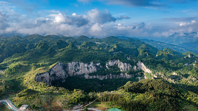 Le Géoparc de Xingwen du Sichuan brille au Gala du Festival du Printemps 2026 video poster