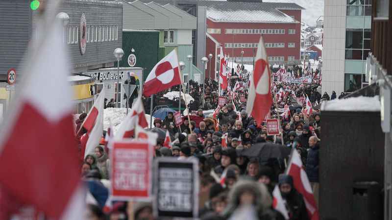 Des milliers de manifestants en Groenland et au Danemark contre les menaces de prise de contrôle américaine