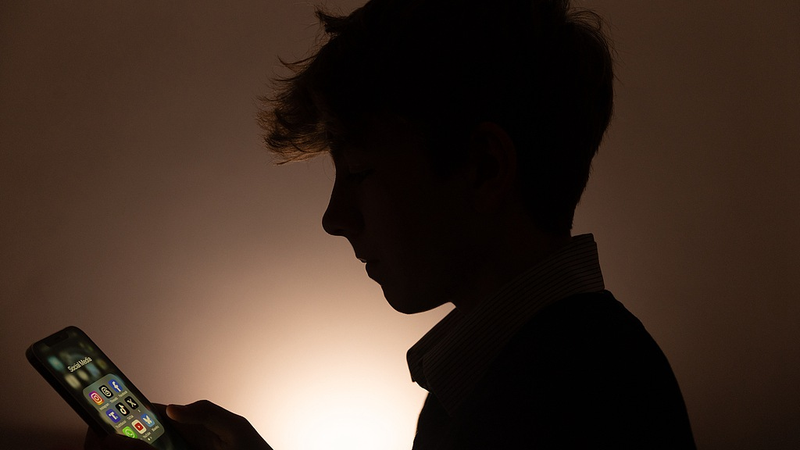 Le blocage des réseaux sociaux pour les moins de 16 ans en Australie désactive près de 5 millions de comptes adolescents