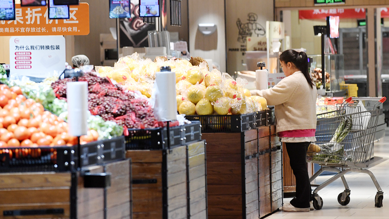 Les prix à la consommation en Chine enregistrent une croissance annuelle de 0,8 % en décembre