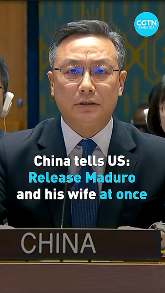 La Chine exige que les États-Unis libèrent immédiatement Maduro et sa femme video poster