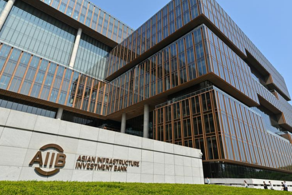 AIIB à 10 ans : Stimuler la croissance inclusive dans le Sud global