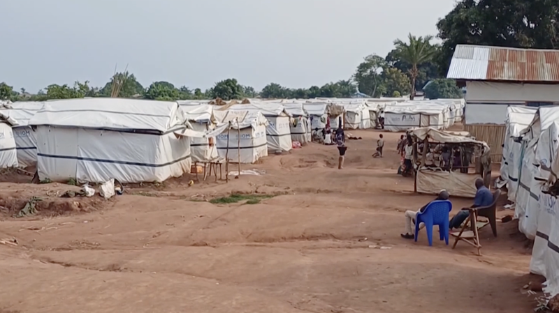 La violence dans l'est de la RDC déplace plus de 250 000 personnes vers le Tanganyika video poster