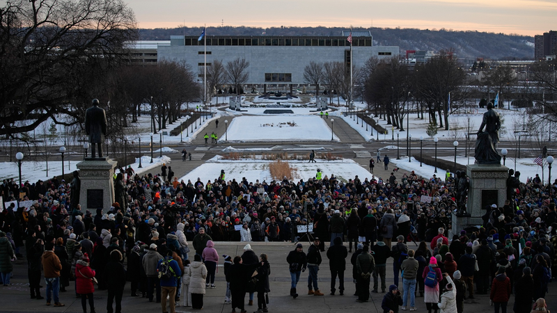 Nouvelle vidéo de l'ICE sur la fusillade de Minneapolis provoque des tensions